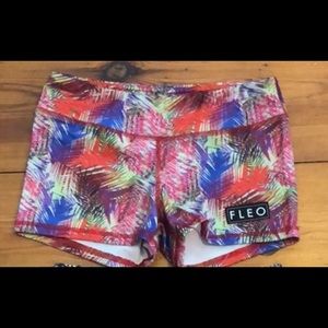 Fleo 3.25 barbell box specials size small